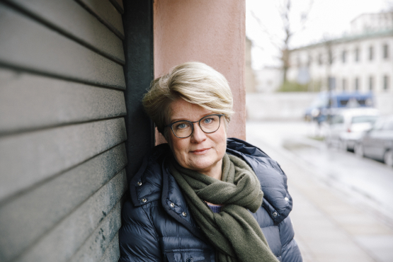 <p>Pia Sletbjerg Skov, cand.polit. fra 1993, chefkonsulent i AMConsulting, hvor hun rådgiver om HR. Har været på kursus i digital transformation. Det var med til at gøre, at hun turde springe ud i et skift til den private sektor.</p>