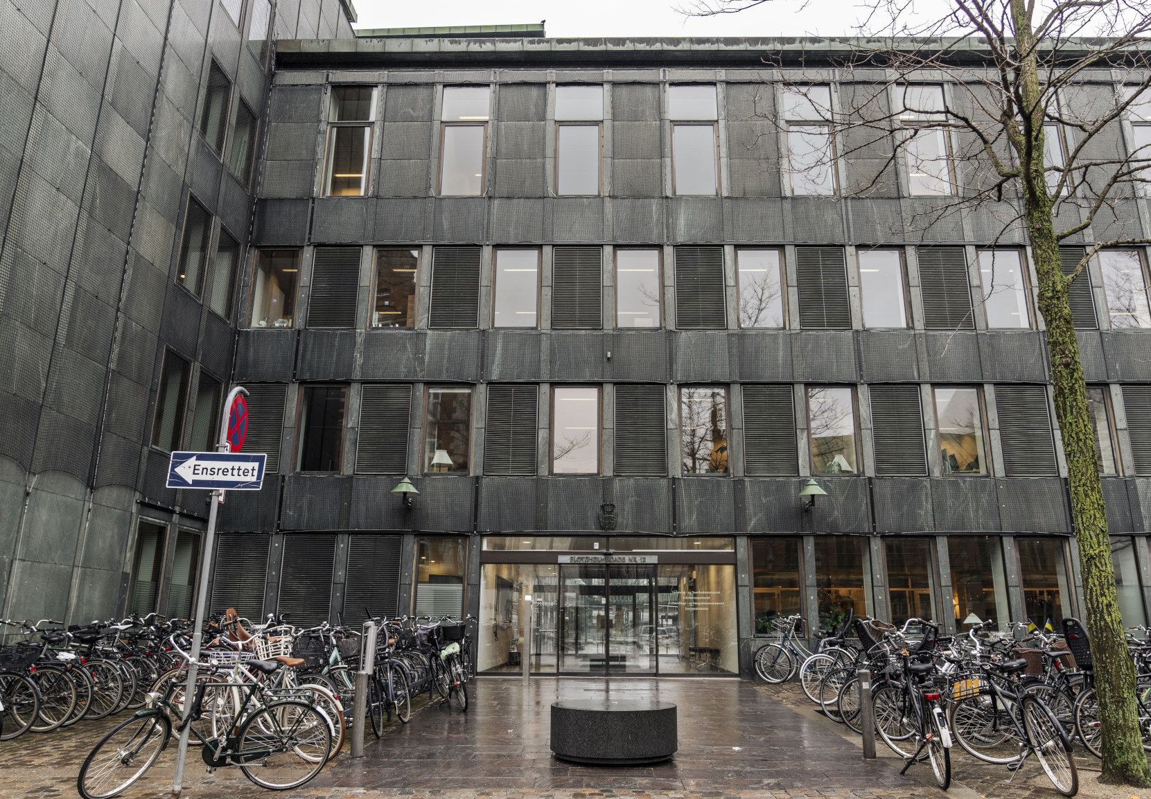 Foto af facaden på Indenrigs- og Sundhedsministeriet